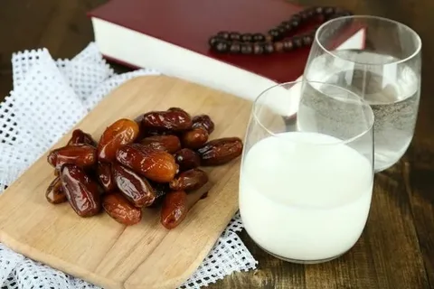 تصویر 3 از قیمت خرید خرما پیارم خشکپاک عمده به صرفه و ارزان